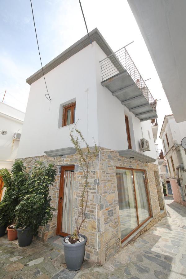Traditional City Centre House Skopelos Town Exterior photo