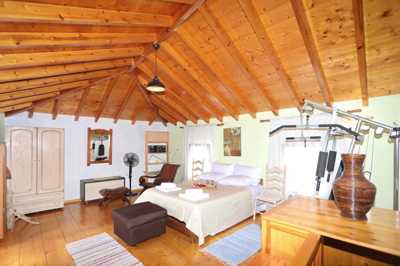 Traditional City Centre House Skopelos Town Exterior photo